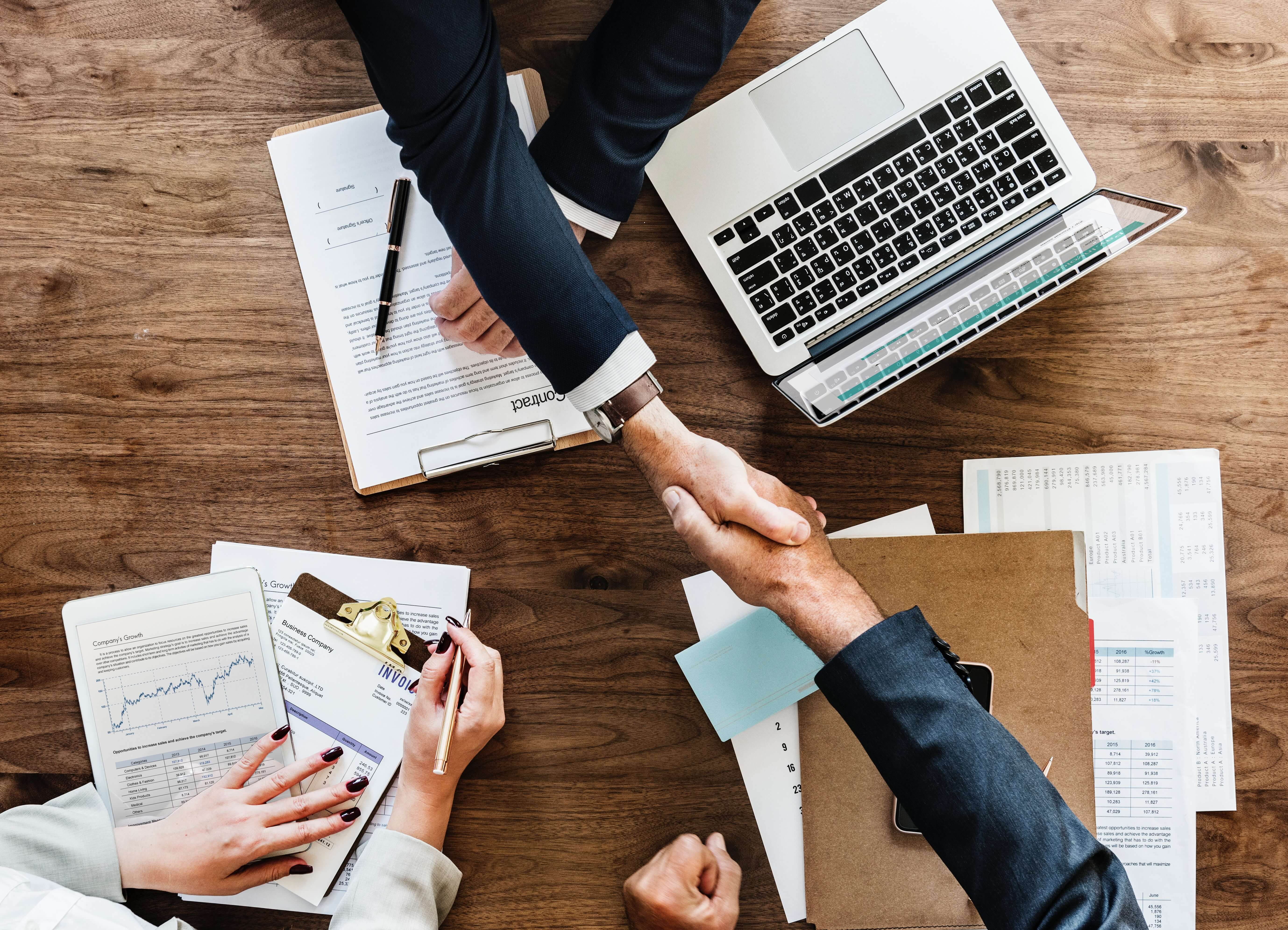 Compressed – agreement-business-businessman-872957