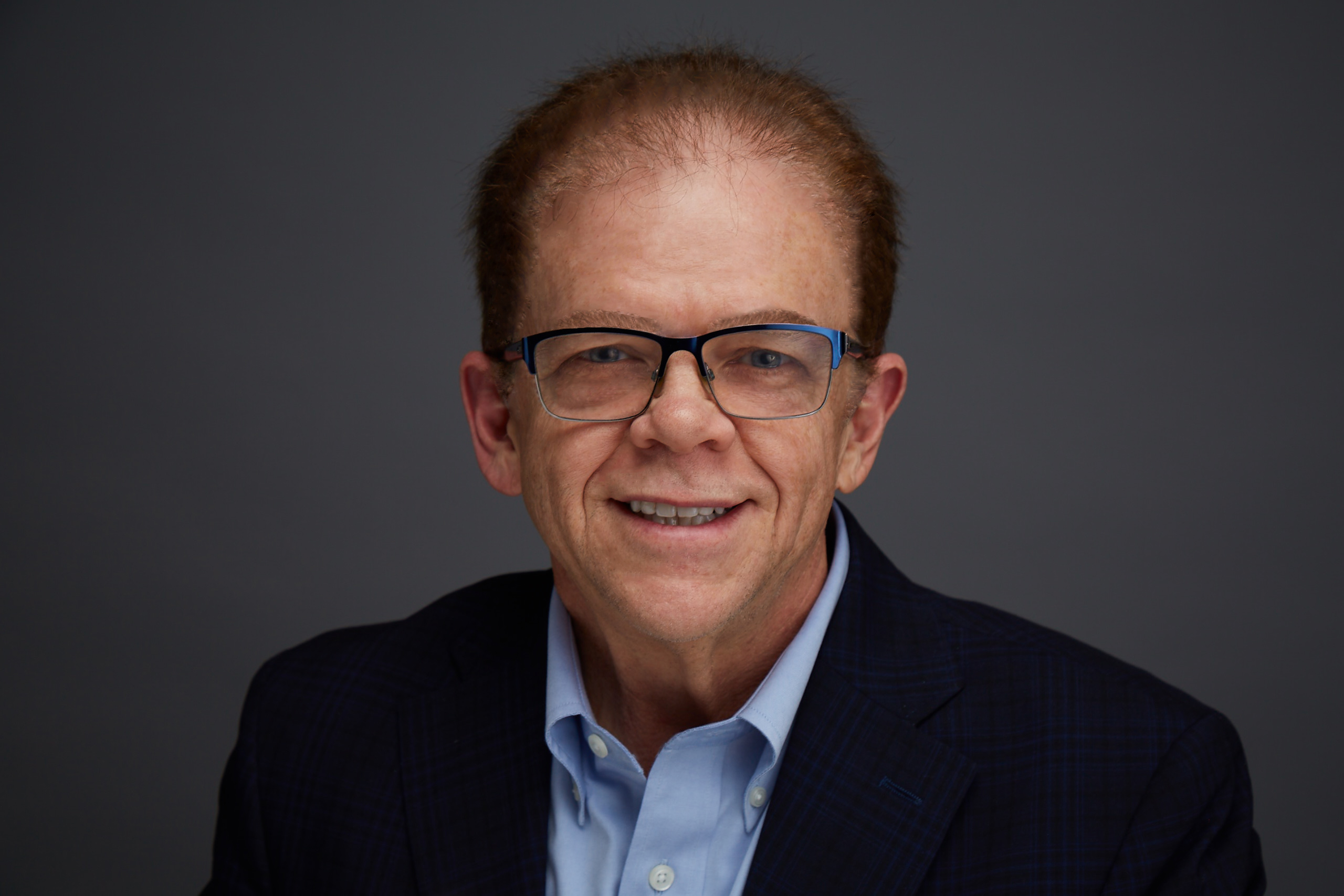 Headshot 2020 – E Irwin (7)